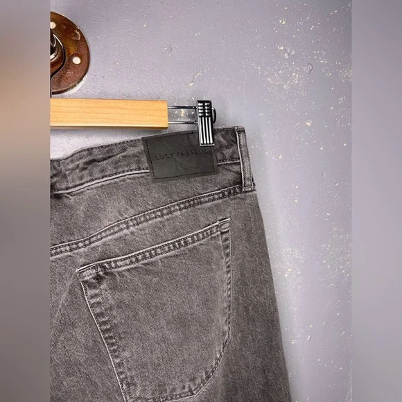 Lucky Brand Baggy Jeans (14/32) - Picture 8 of 9